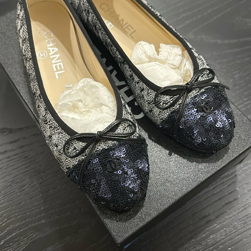 NIB CHANEL Ballerina flats